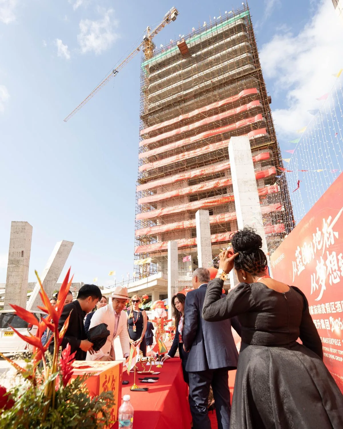 Topping out of the first hotel tower